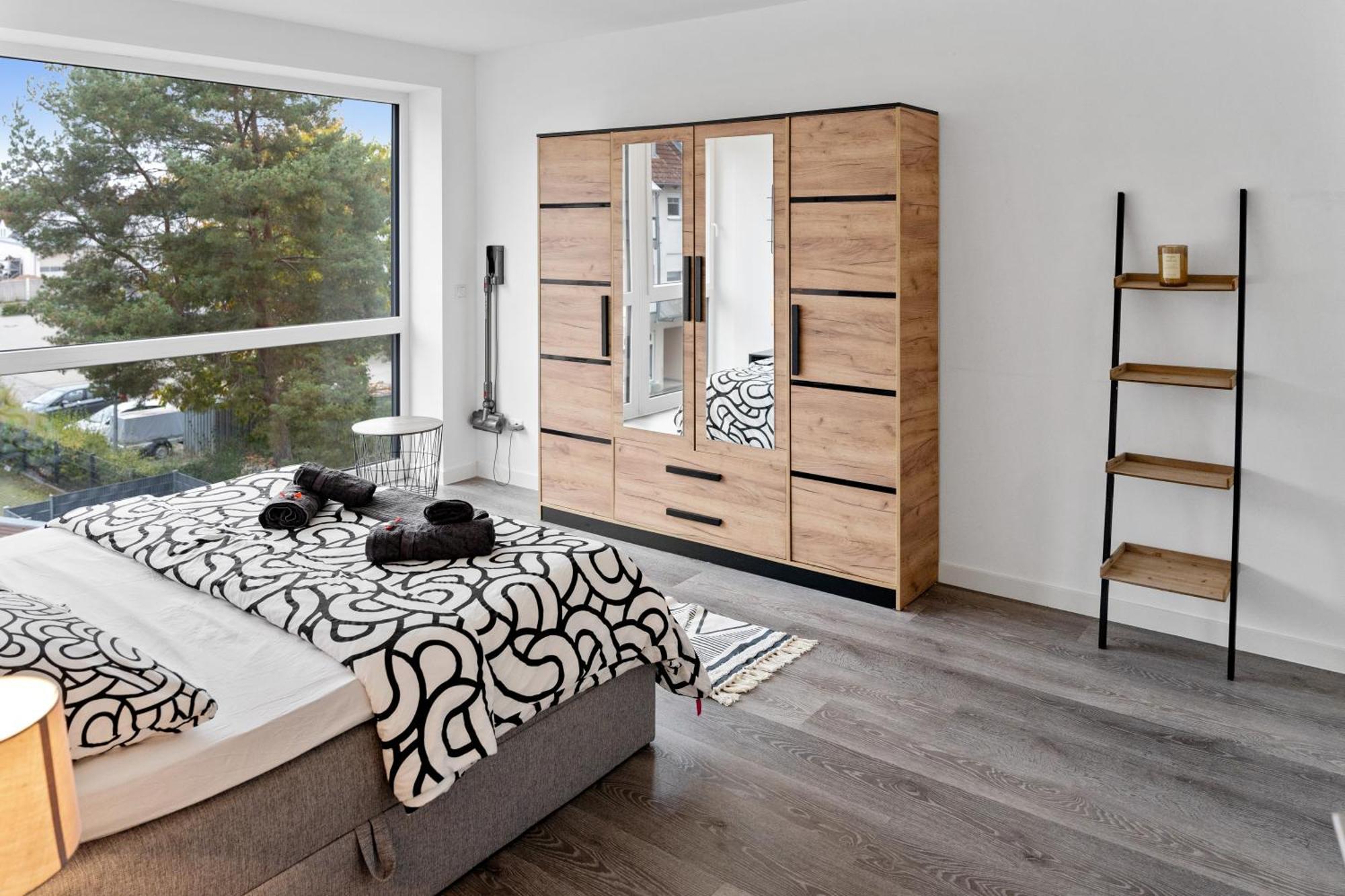Modern Style Business Suite - Office - Kitchen - Balcony Herzogenaurach Esterno foto